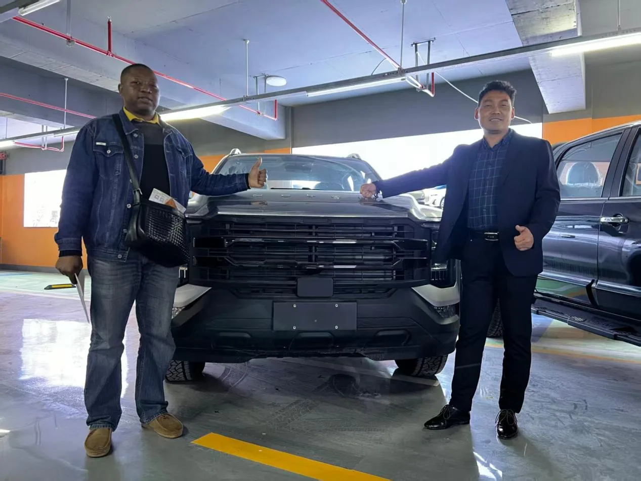 Vehicle handover to a Shanghai Ssípín client in China