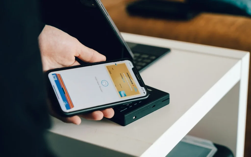Paying with a mobile phone at a card terminal