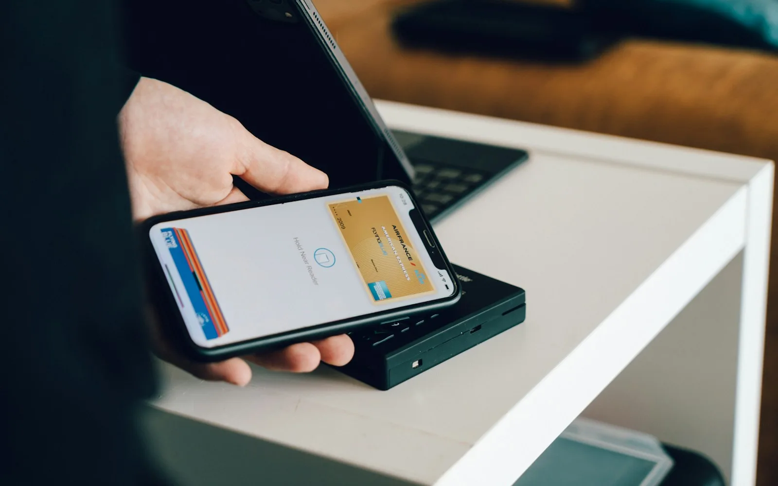 Paying with a mobile phone at a card terminal